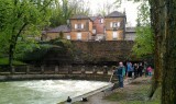 De rivier de Beze in Beze.