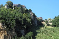 Romantisch gelegen wijndorpje Chateau Chalon.