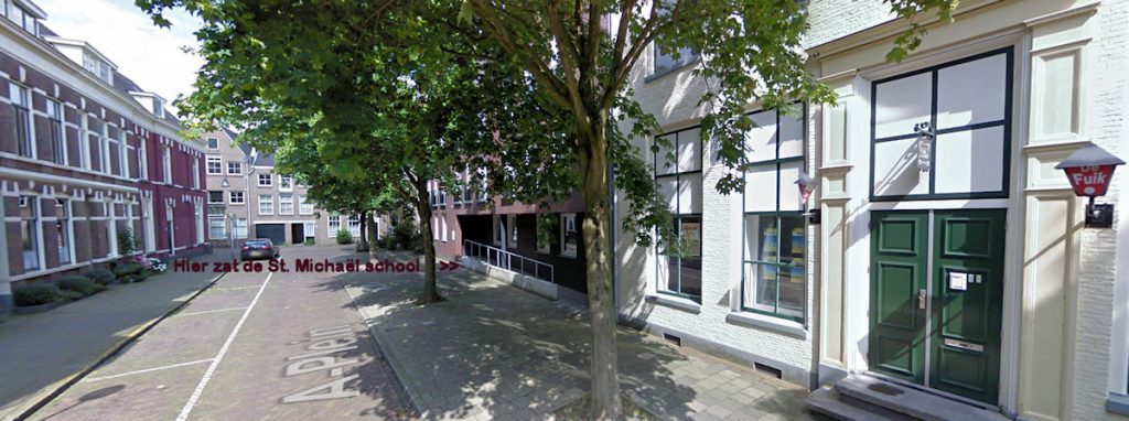 Op deze plaats (A-plein) bevond zich vroeger de St. Michaëlschool.