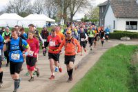 De start van de 15km looptocht.