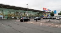 Tesco, één van de grotere supermarkten in Groot Brittannië.