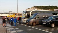 Vooraan in de rij, in Dover. Wachten op het inschepen.