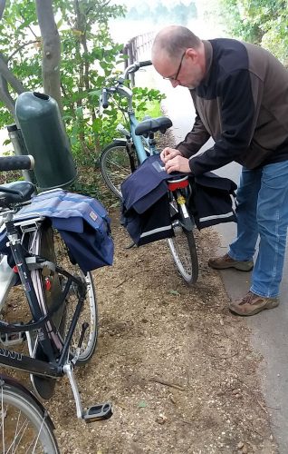 De tweede cache, even het logboekje invullen...