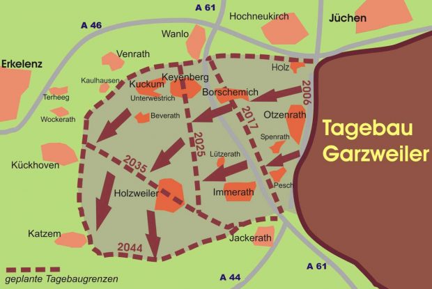 Een deel van de huidige groeve (bruin) met de geplande uitbreidingen tot 2044. De plaatsen Holz, Borschemich, Otzenrath, Spenrath en Pesch zijn al verdwenen (rechts van de stippellijn 2017). Immerath wordt momenteel afgebroken, Lützerath is nog grotendeels bewoond.