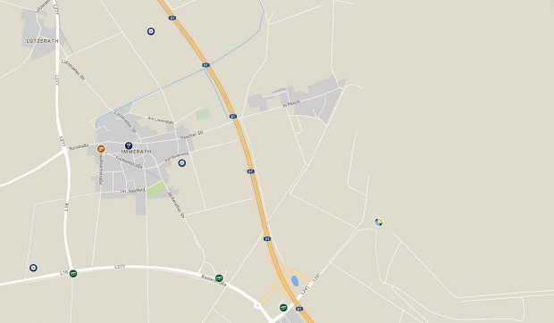 Het buurdorp Pesch, rechts van de A61, volgens Google-maps bestaat het nog...
