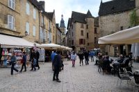 In Sarlat-de-Canéda.