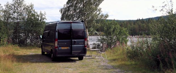 Aan de rivier de Piteälven.