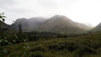 Het natuurgebied Glencoe waar de weg doorheen loopt.