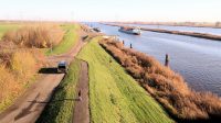 Zwarte Meer, rechts het Kamper Eiland en links de Noord-Oost-Polder. Foto gemaakt met een drone? Nee, gewoon een uitkijktoren!