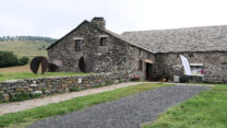 Euewenoude monumentale boerderij, nu museum.