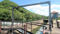 Lunchstop aan de rivier de Doubs.