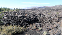 Gestolde lava, grote delen van West Amerika bestaan uit gestolde lava.