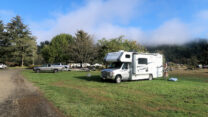 Camping Chinook Bend. 