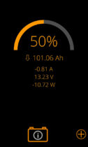 Hier is de accu half vol, er is nog 101,06Ah over van de 200Ah.