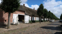 De antiquair annex café in de hoofdstraat van Møgeltønder.