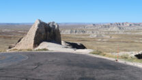 De Badlands, een soort maanlandschap.