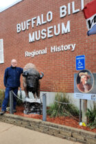 Meteen nog even een geocache gevonden bij die bison!