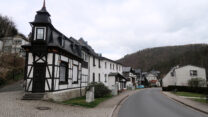 In het dorpje Schwartzburg.