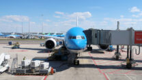 Een 777 wordt het, daar zit je met 10 mensen op een rij (3-4-3). Behalve voorin natuurlijk, in de business-class.