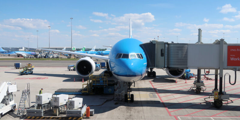 Een 777 wordt het, daar zit je met 10 mensen op een rij (3-4-3). Behalve voorin natuurlijk, in de business-class.