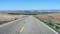 We duiken het dal van de Snake River in.