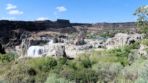 De watervallen, de grootste van de VS na de Niagara watervallen.
